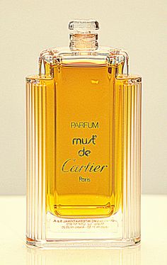 Cartier Must de Cartier Extrait de Parfum 30ml Splash Cristal Veritas Flacon Estratto di Profumo Donna Raro Vintage 1981 di YourVintagePerfume su Etsy Orris Root, Vintage Perfume Bottles, Fragrance For Women, Tonka Bean, Ylang Ylang, The Nose, Cartier, Pineapple