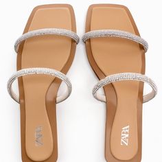 Nwt Zara Rhinestone Strappy Sandals Very Cute And Trendy Size 39 Us 8 Summer Sandals 2024, Shoe Ideas For Women, Zara Flat Sandals, Zara Strappy, Flat Platform Sandals, Trendy Slippers, Sparkly Flats, Zara Flats