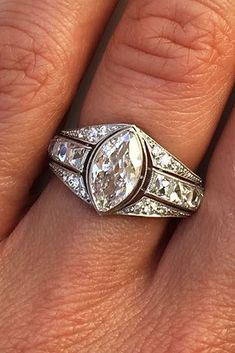 Art Deco Engagement Rings For Fantastic Look ★ #engagementring #proposal Art Deco Engagement Ring Emerald, Art Deco Jewelry Rings, Deco Engagement Rings, Art Deco Engagement Rings, Bijoux Art Nouveau, Marquise Cut Engagement Ring, Beautiful Diamond Rings, Engagement Rings Marquise