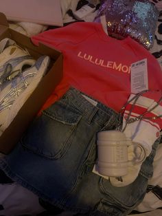 pretty lululemon fit Shoes Outfit Fashion, Shoes Outfit, Acrylic Nails Coffin Short, Nails Coffin, Cute Everyday Outfits, Everyday Outfits, Marc Jacobs