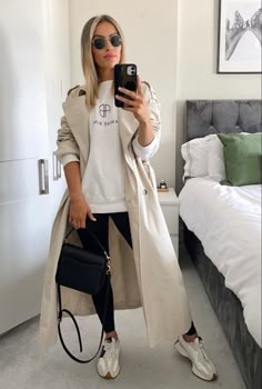 Trent Coat, Pinterest Marketing Manager, Mommy Outfits, Textile Products, Coat Outfit, Outfit Trends, Shopify Store