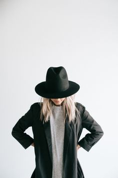 Shop the Billie at www.gigipip.com Monroe Hat, Tall Hat, Women Hats Fashion, Outfits Hombre, Fashion Cap, How To Wear Scarves, 2019 Fashion, Outfits With Hats, Mode Inspiration