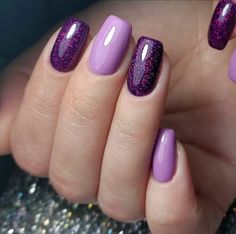 Nail Art Paillette, Sns Nails Designs, Plum Nails, April Nails, Purple Nail Art, Lavender Nails, Colored Acrylic Nails, Purple Nail