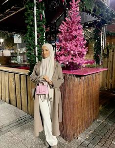 Modest Holiday Outfits, Fall Hijab Outfits, Modest Fall Outfits, Holiday Outfits Summer, Stylish Hijab, Mode Turban, Hijabi Outfits