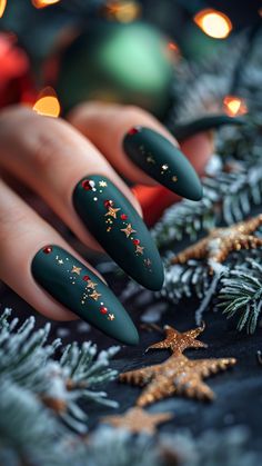 15 Christmas Nails Trendy Styles – Get Ready to Dazzle! 💅 Get ready to shine this holiday season with these Christmas Nails Trendy styles that everyone is raving about! From classic Christmas Nails Acrylic to stunning Christmas Gel Nails, there\'s a look for every occasion. 🎅✨ Looking for festive December Nails or sleek Winter Nails Acrylic? We\'ve got you covered. Embrace the holiday spirit with Xmas Nails and creative Christmas Nail Designs that will take Her Nails to the next level. Try Re... Trendy Xmas Nails, Nail Art December, Tree Nails Art, Winter Elegant Nails, Christmas Glitter Nails Sparkle, Witchy Christmas Nails, Fall Leave Nails, Nail Christmas Ideas, Fall Tree Nails