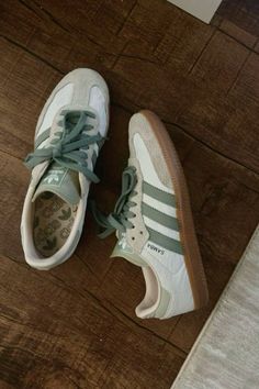 Women Shoes Adidas, Adidas Samba Colors, Colorful Sambas, Samba Shoes Women, Sneakers Outfits Women, Outfits With Sneakers Women, Green Sneakers Women, White Sneakers Women Outfit, Sambas Adidas Women