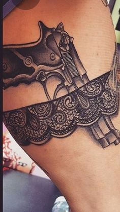 Trap Tattoos For Women, Lace Thigh Tattoos, Tattoo Band, Garter Tattoo, Pretty Hand Tattoos, Hip Tattoos Women, Best Tattoos For Women, Tattoos For Black Skin, Leg Tattoos Women