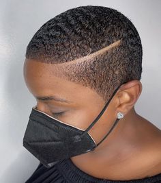 Black Female Natural Short Haircuts, Black Women Bald Haircut, Low Cut Hair Black Women 4c, Low Haircut For Black Women, Texturized Haircut, Bald Fade Women Black, Black Women Haircuts, Low Cut Hair Black Women, Bald Hairstyles