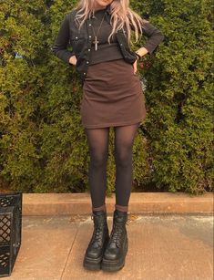 Skirt Sets, Winter Trends, Outfit Inspo Fall, Komplette Outfits, Doc Martens