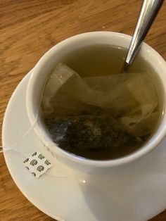 Organic tea. Photo inspo. Food and drinks. Food Inspo Aesthetic, Tea Aesthetic, Medicinal Tea, Summer Diet, Tea Food, Hot Green, Clean Lifestyle, The Glow Up, Healthy Teas