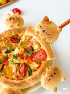 the pizza has been made to look like teddy bears