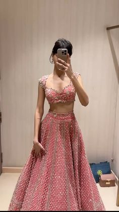 Marriage Dresses, Marriage Dress, Indian Bridal Dress, Lehenga Designs, Pose Ideas, Pink Outfits, Dress Design, Indian Bridal, Fancy Dresses