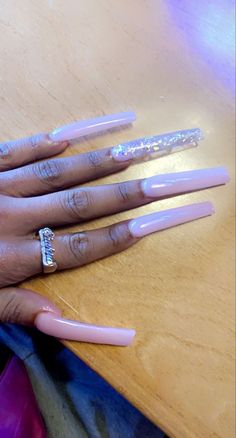 One Color Acrylic Nails, 4a Natural Hair, Curved Nails, Pink Ombre Nails, Claw Nails, Grunge Nails, Glow Nails