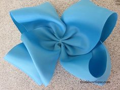 Grosgrain Ribbon Bows Diy, Easy Hair Bows, Baby Hair Bows Headbands, Hair Bow Instructions, Girls Hair Bows Diy, Rainbow Loom Charms, Hair Bow Tutorial, Grosgrain Ribbon Bows, Bows Diy Ribbon