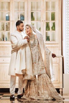 Bridal Sharara, Sikh Bride, Sharara Designs, Destination Wedding Decor, Bridal Dupatta, Bridesmaid Inspiration