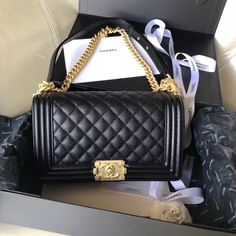 Chanel Boy Bag Black, Designer Wishlist, Unrealistic Wishlist, Chanel Handbags Classic, Trending Clothes, Dream Bag, Boy Black, Gold Chanel