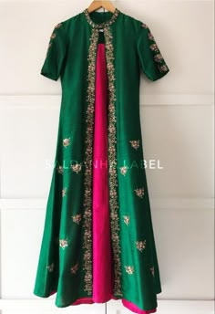 Saree To Anarkali Dress Pattern, Silk Kurti Designs, Long Gown Design, Anarkali Dress Pattern, Kurti Patterns, Long Frock, Girls Frock Design, Long Dress Design