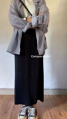 A skirt styled with crop top and stripped shirt.  #outfitoftheday #outfitideasforwomen #college Stylish Outfits Casual, Rok Outfit, Chique Outfit, Stile Hijab, Modesty Outfits, Aesthetic Korean, Muslim Outfits Casual, Hijabi Outfits Casual, Foto Tips