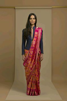 Patola Saree Draping Styles, Long Blouse Saree, Saree Jacket Designs, Elegant Sarees, Long Blouse Designs, Saree Jackets, Saree Blouse Styles, Saree Wearing Styles, Saree Draping Styles