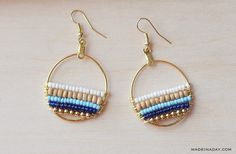 How To Make Beachy Boho Beaded Hoop Earrings Navy Blue Earrings, Wire Hoop Earrings, Earring Inspiration, Beaded Earrings Tutorials, Geode Earrings, Beachy Boho, Small Hoop Earrings, Bar Stud Earrings, Beaded Earrings Patterns