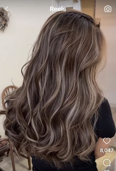 Hair Colors Brown With Highlights, Ashy Brown Highlights On Brown Hair, Brunette Cool Highlights, Brown Hair Dye Highlights, Hair Dye Inspiration Brunettes, Different Kinds Of Highlights, Darker Brown Hair With Highlights, Cool Brunette With Highlights, Mousy Brown Highlights