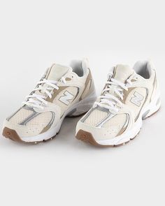 Classic New Balance Shoes, Trainers 2024, Aesthetics Shoes, New Balance Mr530, Lug Sole Boots, Mens Trends