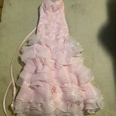 Perfect Condition Pink And White Princess Dress, Frilly Pink Dress, Gyaru Prom Dress, 2000s Formal Dresses, Pretty Birthday Dresses, Pink Sleepover, 2000s Dresses, Pink Tube Dress, Pink Dress Fashion