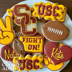 Usc Party Ideas, Usc Centerpieces, Usc Party, Usc Graduation Party Ideas, Usc Graduation Party, Usc Cake, Usc Grad Party, Usc Graduation, Usc Cookies Decorated