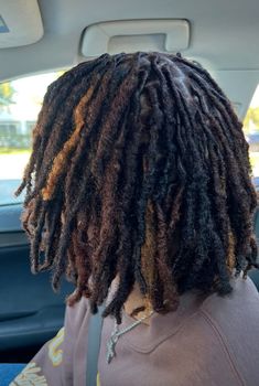 Dyed Dreads, Short Dreadlocks Styles, Hair Twists Black, Dread Hairstyles For Men, Dreadlock Hairstyles For Men, Short Locs Hairstyles, Dreadlock Style, Dreadlock Styles, Dyed Hair Inspiration