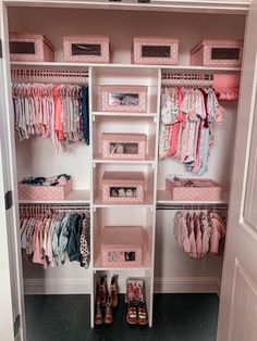 I Childrens Closet Organization, Pink Nursery Ideas, Toddler Closet Organization, Pink Baby Nursery, Baby Room Closet, Toddler Closet