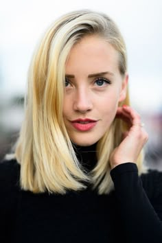 Blunt Long Bob: Medium Hairstyles for Fine Hair Trendy We Fryzurach, Long Bobs, Long Bob Haircuts, Lob Haircut, 2015 Hairstyles, Long Bob Hairstyles, Rosie Huntington Whiteley, Mid Length Hair, Blonde Bobs