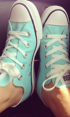 Mint Fashions...Love Them or Hate Them? - Fab You Bliss: Mint converse...I love all things mint, personally. Especially these! Nike Lunar Force, Mint Fashion, Mode Shoes, Blue Converse, Nike Free Run, Roshe Run, Nike Free Shoes, Cheap Nikes, Nike Roshe