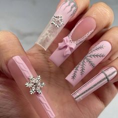 Super Cute And Stylish Ships In 5-10 Business Days Fake Nails Black, Black Press On Nails, Blue Christmas Nails, 3d Spider, Y2k Halloween, Nail 2024, Spider Skull, Winter Nails Acrylic, Christmas Nails Acrylic