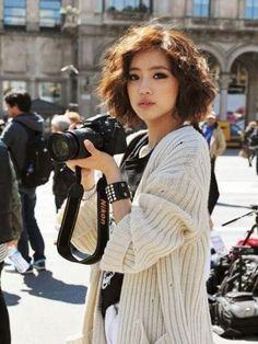 Kręcony Bob, Shaggy Haircut, Cute Short Haircuts, Haircuts For Wavy Hair, Short Wavy Hair, Asian Hair, Short Curly Hair, Hair Dos, Trendy Hairstyles