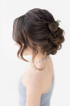 Wedding Hair Thick Hair, Medium Length Bridal Hair, Short Bridal Hair, Dark Curly Hair, Loose Updo, New Hair Do, Wedding Hairstyles Tutorial, Bridal Hair Updo, Open Hairstyles