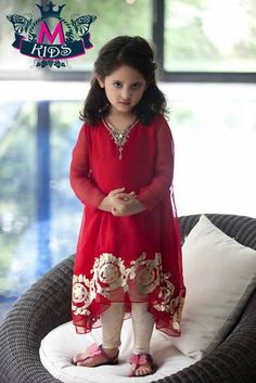 Maria B Kids Wear Winter Collection 2013-2014 Child Dress Design, Pakistani Dress Design For Girls, Dress Design Pakistani, Baby Fancy Dress, Dress Designs For Girls, Dresses Pakistani, Child Dress, Kids Gown