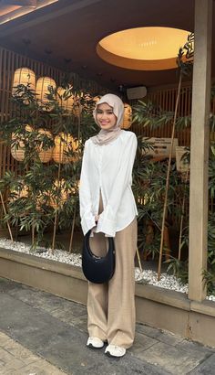 Outfit Photo Studio, Feminim Style Outfit, Simple Outfits Hijab, Casual Hijab, Style Hijab, Hijab Ootd