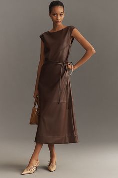 Midi Dress Fall, Midi Wrap Dress, Gauze Dress, Exclusive Dress, Brown Outfit, Wrap Midi Dress, Denim Design, Fall Fashion Trends, Brown Dress