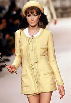 Carla Bruni 90s, High Fashion Runway, 90s Runway, Carla Bruni, Fashion Runway