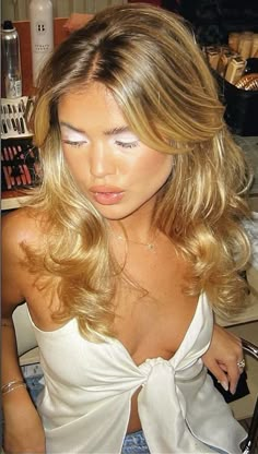 White Eyeshadow, Vacation Hairstyles, Matilda Djerf, Long Blonde, Long Blonde Hair, Dream Hair, Makeup Essentials