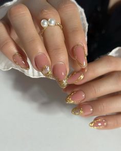 Anna Johnson, Blush Nails, Pretty Nail Art Designs, Christmas Nails Acrylic, Nail Art Wedding, Nails Polish, Trendy Nail, Bride Nails, Pretty Nail Art