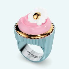 And as I slipped this buttercream beaut on my finger, I couldn’t help but wonder… could life really be this sweet? And yes. Yes, it could. Brought to you in collaboration with Magnolia Bakery. Available in sizes US 5 - US 12 / Jewelry-grade 316L Stainless Steel / Tarnish-free / Designed in NYC Cupcake Ring, Flower Core, Adventure Core, Pink Buttercream, Magnolia Bakery, Magnolias Bakery, Daisy Ring, Diy Crafts To Do, Daisy Earrings