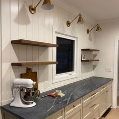 the kitchen counter is clean and ready for us to use