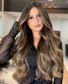 Long Hairstyles For Thick Hair, Garnier Hair Color, Hairstyles For Thick Hair, Brunette Hair With Highlights, Brown Hair With Blonde Highlights, Brunette Balayage Hair, Brown Hair Balayage, Balayage Brunette, Brown Hair With Highlights