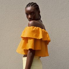 Zara Ruffle Yellow Top Orange Ruffles Blouse For Day Out, Chic Orange Ruffled Top, Zara Ruffled Tops For Vacation, Yellow Ruffled Zara Tops, Yellow Zara Tops With Ruffles, Zara Yellow Ruffled Tops, Summer Time Outfits, Types Of Trousers, White Flowy Top