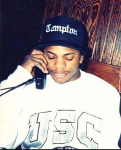 Eazy E Outfit, Eric Wright, Easy E, Old School Rap, 90s Rappers, Outta Compton, Hip Hop Classics, Eazy E, Straight Outta Compton