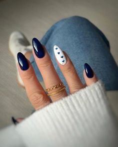 Do you want to decorate your nails in such a way that brings out the inner child in you? Here’s all the inspiration you can take from our list of vibey nails for college💅These nail art trends bring together different nail styles, designs, and colours that are perfect for the chilly season. check it out #nailswag#vibeynailsforcollege#almondshapenails#squarenailsdesings#roundnailsdesings#ovalnails#squovalnails#pointednails#whitenailsdesigns#pinknails#bluenails#greennails#blacknails#oldmoneynails#rednails#nailstips#ombrenails#marblenails#celestialnails#frenchnails#floralnails#auranails#coffinsnails#creamnails. Winter Biab Nails, Biab Nails, Hoco Nails, Dark Blue Nails, Simple Fall Nails, November Nails, Girly Acrylic Nails, Nails Winter