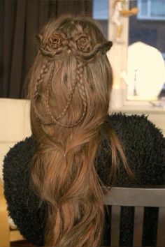 Fantasy Themed Hairstyles, Medieval Princess Hairstyles, Warrior Princess Hairstyles, Medival Hairstyle Long Hair, 90s Hairstyles Long Hair, Easy Fairy Hairstyles, Arwen Hair, Intricate Braided Hairstyles, Princess Long Hair