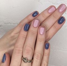 Nail Polish Combinations, Nagellack Trends, Light Pink Nails, Shaped Nails, Nails Colors, Colour Combos, Best Nail Art Designs, Blue Nail, Pink Nail Polish