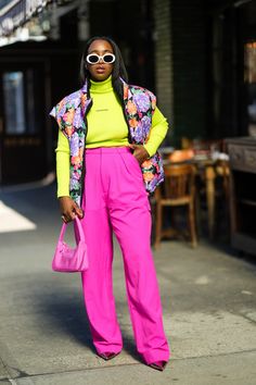 Bold Colors Outfits, Retro Futuristic Fashion, Winter Coat Trends, Pink Puffer Coat, New York Fashion Week Street Style, Coat Trends, Pigtail Hairstyles, Nyfw Street Style, Pant Trends